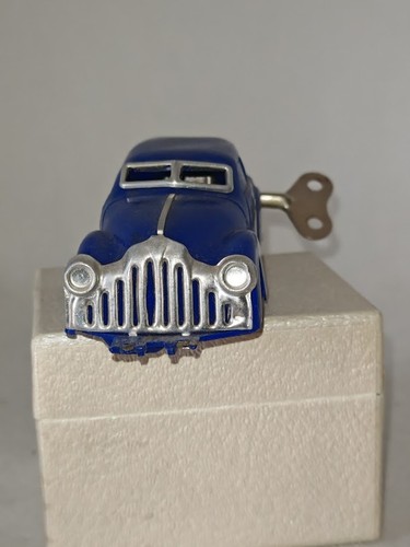 Voiture miniature vintage