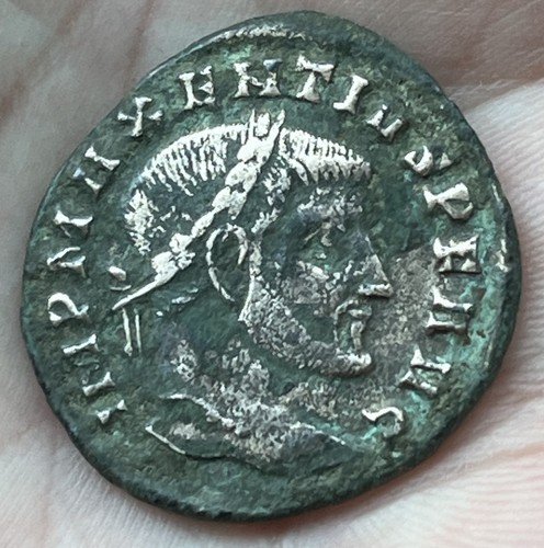Très belle monnaie romaine - très,