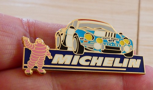 Tres rare pin - tres, voiture