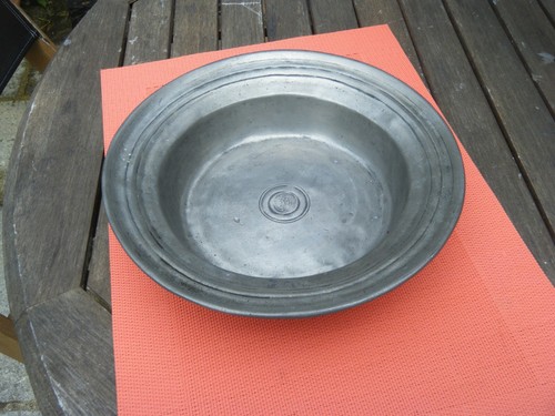 Plat légume étain ancien