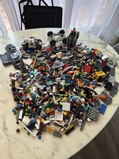 GROS LOT PIECES LEGO EN VRAC AVEC STAR WARS 75177 NIJAGO 70588 ET AUTRES