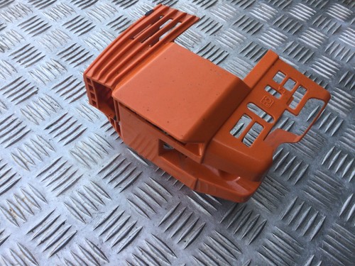 Capot moteur taille haie - capot,