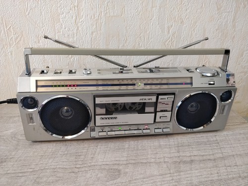 Boombox ghettoblaster sanyo m - boombox,