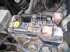 BOÎTES À FUSIBLES / 2407734