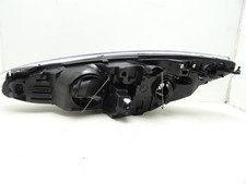 Optique avant principal droit