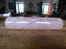 tube rond verre rose en Clichy