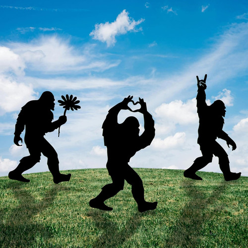 Metal bigfoot yard - metal,