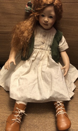 2000 sitting heidi - 24”,