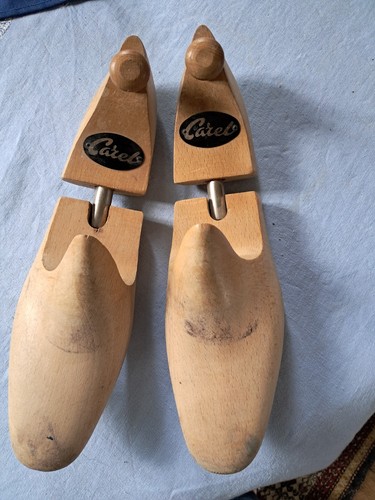 Embauchoir chaussures en - à,