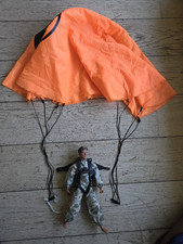 Action Man parachutiste