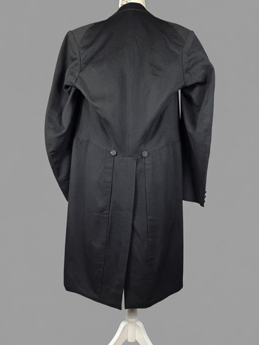 Redingote vintage noire sur