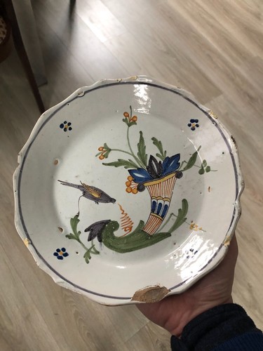 Belle assiette faïence