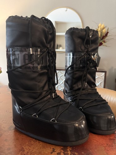 Black moon boots tecnica - moon, by