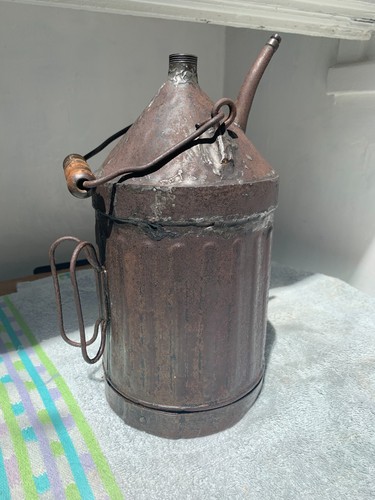 Ancien bidon tôle huile - tôle,