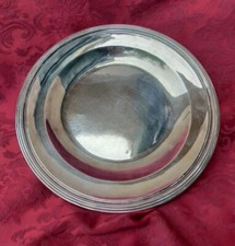 Plat rond de service en métal argenté diamètre 27 cm XX siècle Gallia ???