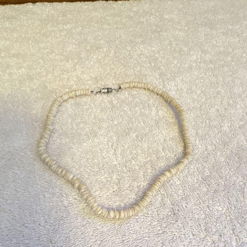 Vintage 70s white puka - 70s,