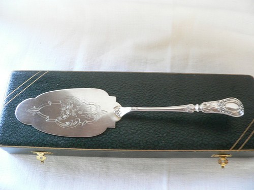 Pelle tarte métal - à,