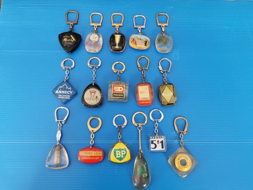 Lot porte clefs - 16,