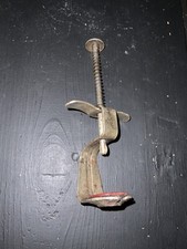 Ancien dénoyauteur A Cerises