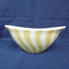 SALADIER OVALE D'UN SERVICE DE