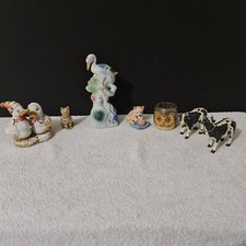 Lot de divers petits animaux en céramique, résine et divers