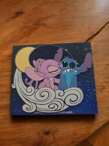 Pin stitch lune moon edition - pin,