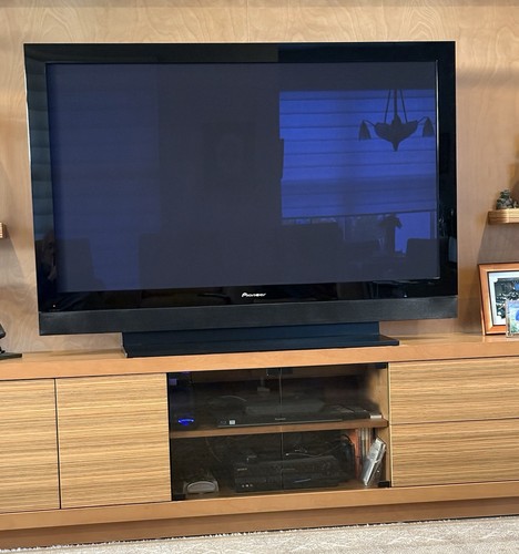 Pioneer kuro pdp - , 60"
