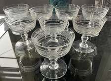 Belle Série de 8 coupes