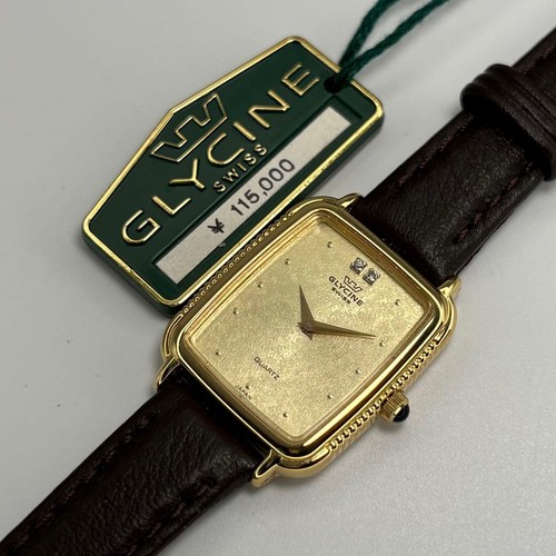 Montre bracelet carrée - montre-bracelet,