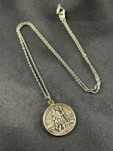 Collier médaille saint - collier,
