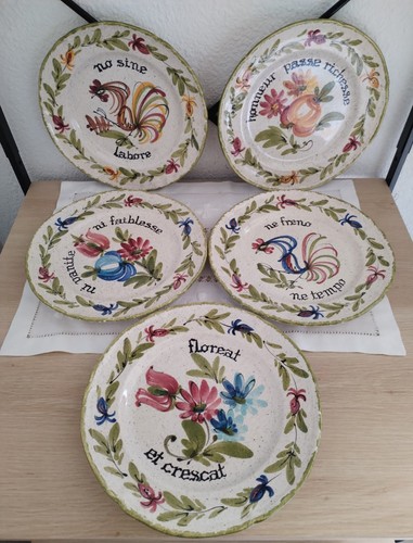 Lot assiettes en - de, 5