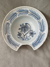 ANCIEN PLAT A BARBE FAIENCE DE