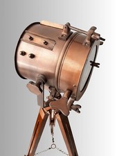 Ancien projecteur lampadaire