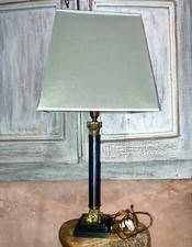 Lampe Néoclassique 70's laiton bronze corinthien dlg Maison Charles