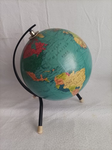Ancien globe terrestre - terrestre, À