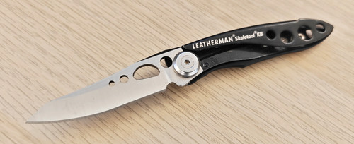 Leatherman skeletool black - leatherman,
