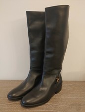  Etienne Aigner Derby Black