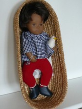 Poupée dolls SASHA bébé avec oiseau dans son couffin