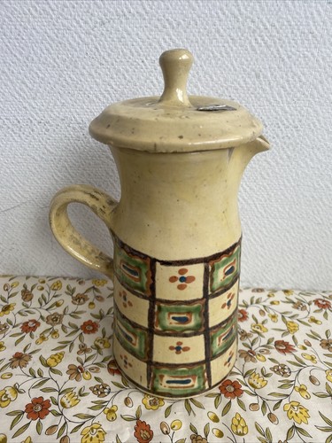 Ancienne poterie vernissé - ancienne,