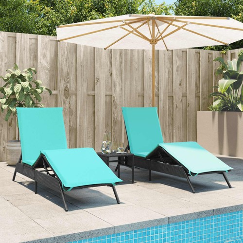 Lot chaises longues avec - longues,