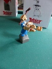AGECANONIX  ATTAKUS collection ASTERIX petitbonum n° 297/2000