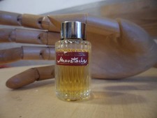 Miniature  Moustache de Rochas