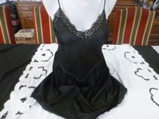 jolie combinaison&fond de robe