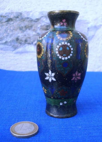 V29 petit vase polylobé - v29,
