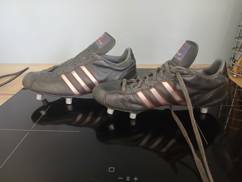 Chaussure foot footballeur - chaussure,