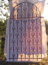 Enorme grille de sécurité, ferronnerie fin 18éme  début 19éme de 300/155 cms