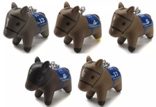 Lot de 5 mascottes figurines super pur-sang, chevaux, porte-clés, environ 46 ...