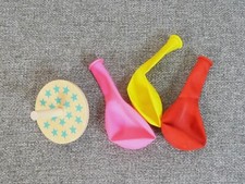 🌼 Toupie en Bois Beige à Motifs Bleu et Orange avec 3 ballons Gonflables- Neuf