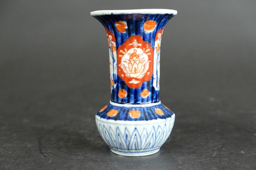 Ancien petit vase bécher