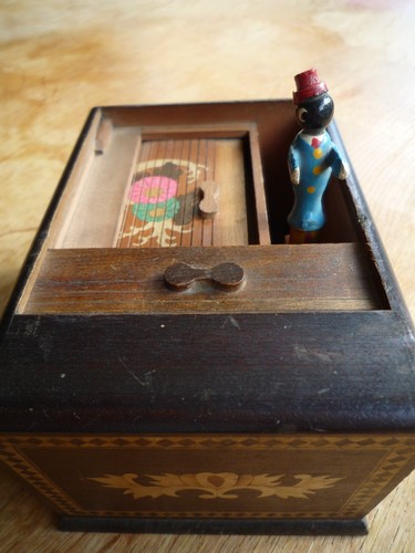 Ancien distributeur étui - ancien,